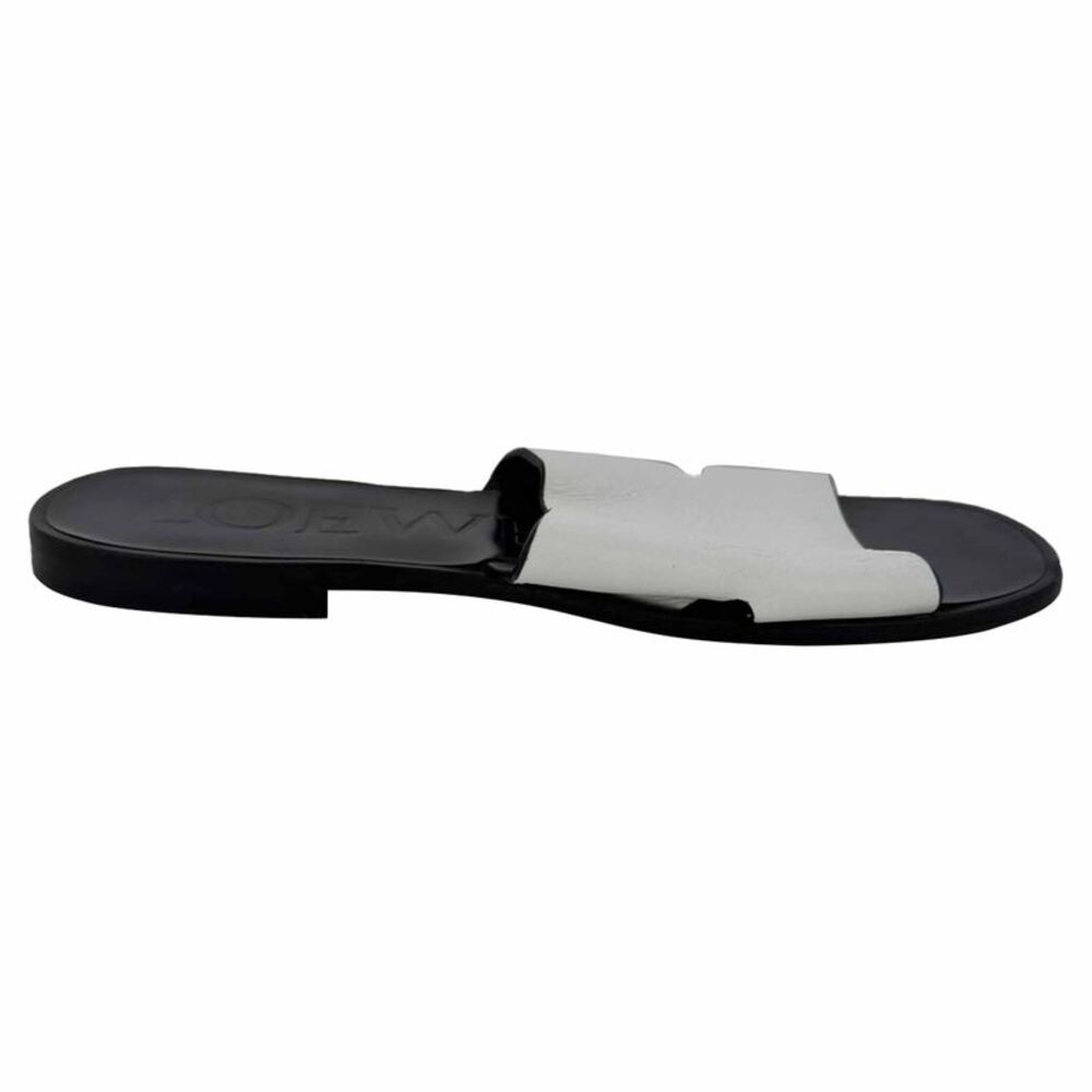 Loewe Logo Slides Flats in White Leather